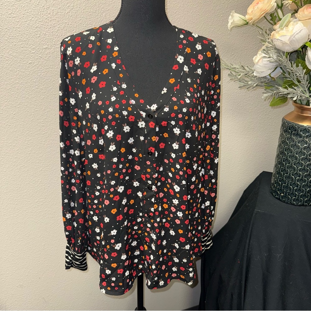 CAbi Black Floral Button Front Blouse L Long Sleeve Casual Chic